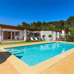 https://can-torres-santa-eulalia-del-rio.balearic-islands.net